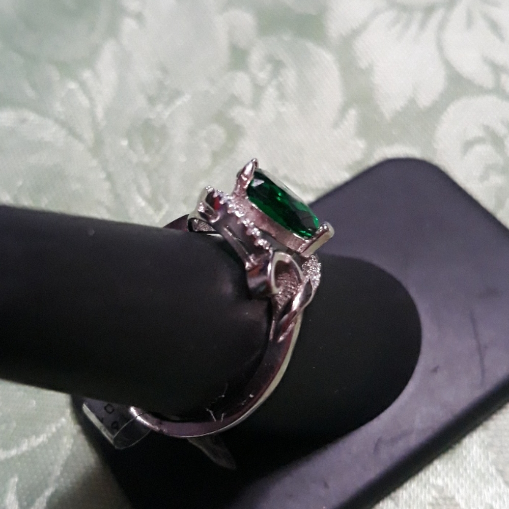 Sterling silver simulated Emerald cz ring sz 7 - Picture 5 of 5